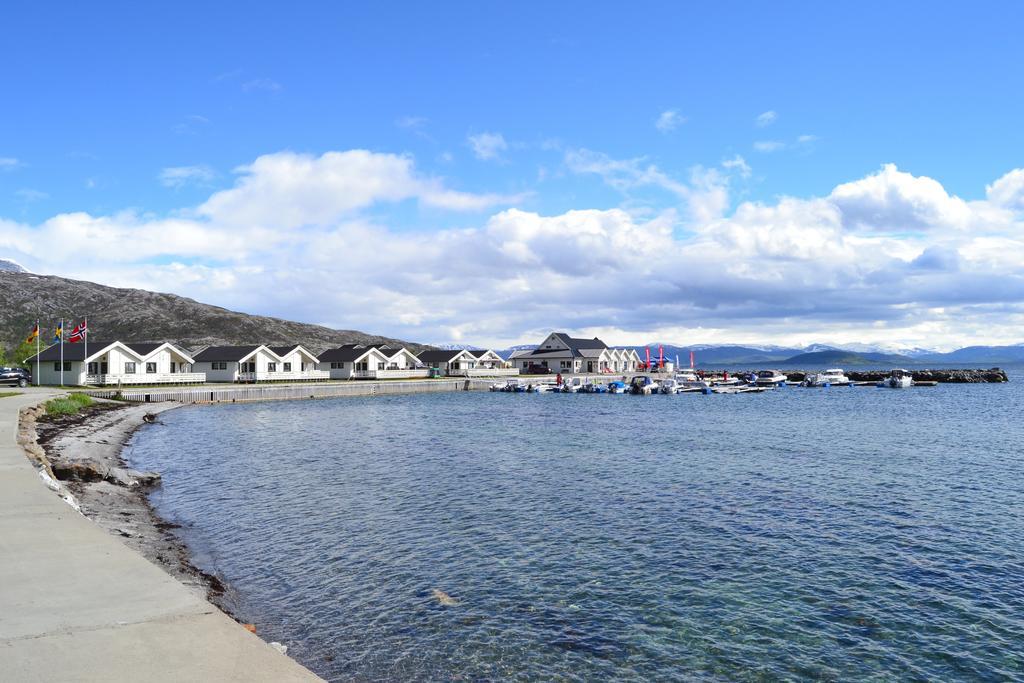 Arctic Seasport Hotel Løding Екстериор снимка